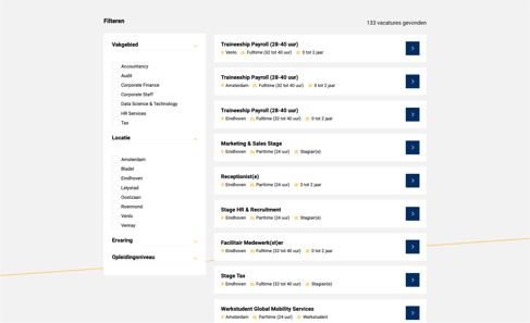 Vacatureoverzicht met filters voor vakgebied, locatie en ervaring, inclusief verschillende stages en traineeships.